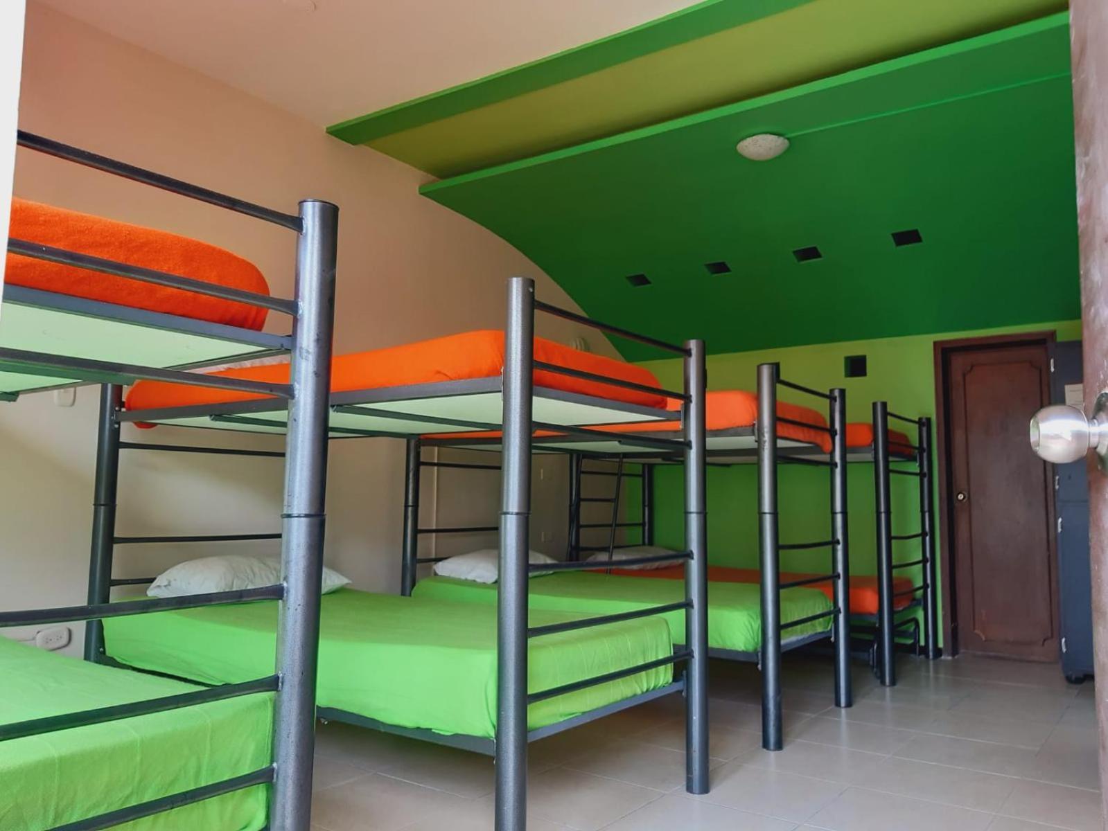 Ayenda Mountain Hostels Манисалес Экстерьер фото